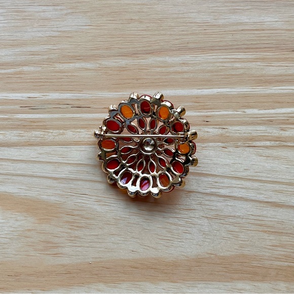 Casual Corner Orange Red Gold Gemstone Brooch Pin - Picture 3 of 4